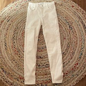 ZARA high rise cropped white jeans - size 6